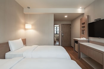 kindness hotel kaohsiung main station