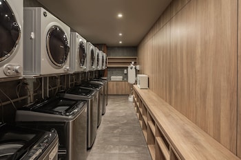 kindness hotel kaohsiung main station