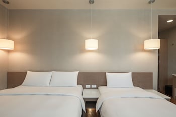 kindness hotel kaohsiung main station