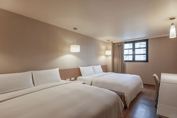 kindness hotel kaohsiung main station