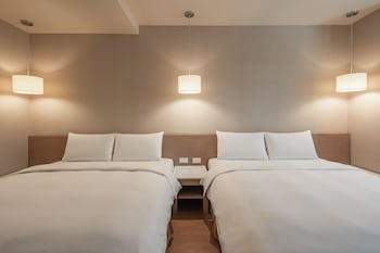 kindness hotel kaohsiung main station