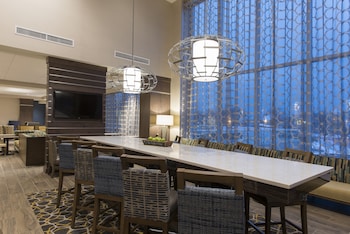 hampton inn and suites grand rapids downtown
