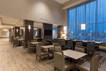 hampton inn and suites grand rapids downtown