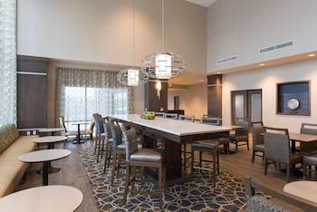 hampton inn and suites grand rapids downtown