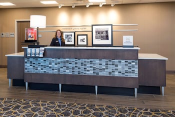 hampton inn and suites grand rapids downtown