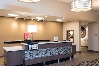 hampton inn and suites grand rapids downtown