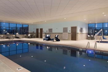 hampton inn and suites grand rapids downtown