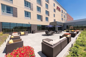 hampton inn and suites grand rapids downtown