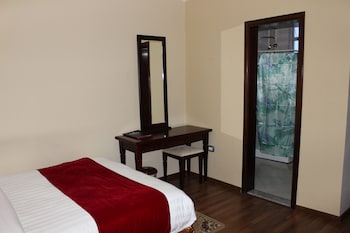 oasis hotel apartment