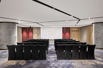 conrad shanghai