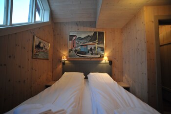 reine rorbuer by classic norway hotels