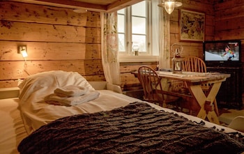 reine rorbuer by classic norway hotels