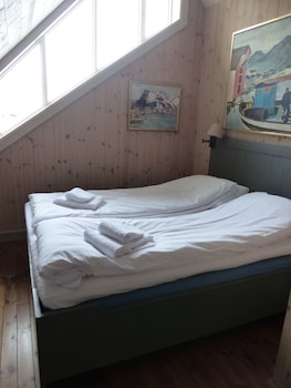reine rorbuer by classic norway hotels