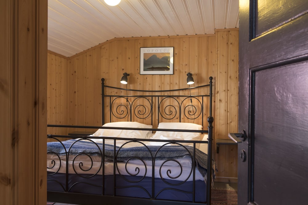 reine rorbuer by classic norway hotels