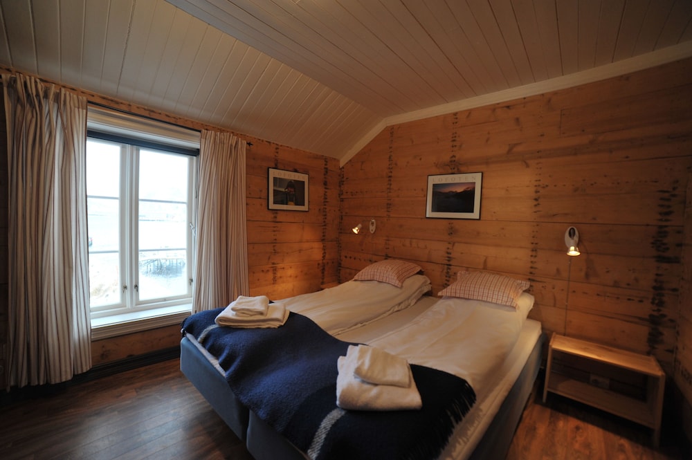 reine rorbuer by classic norway hotels