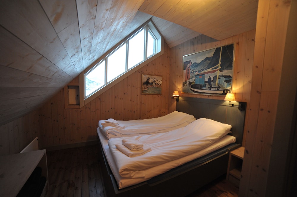 reine rorbuer by classic norway hotels