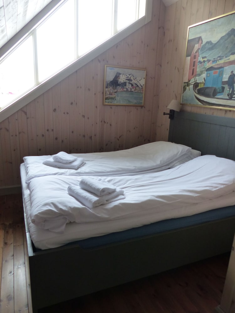 reine rorbuer by classic norway hotels