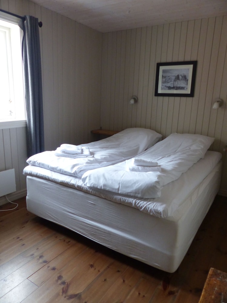 reine rorbuer by classic norway hotels