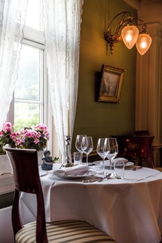 walaker hotel