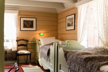 walaker hotel