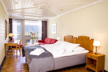 walaker hotel