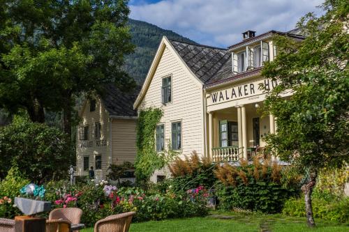 walaker hotel