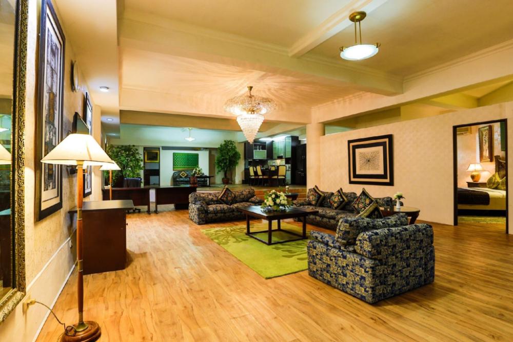 johns pardede international hotel