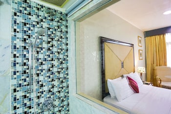 johns pardede international hotel