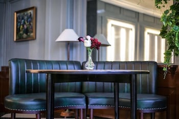 johns pardede international hotel