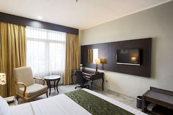 johns pardede international hotel