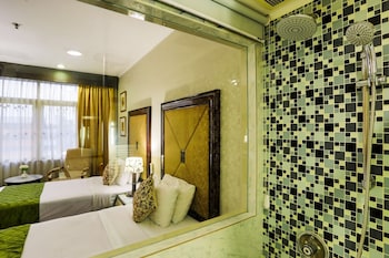 johns pardede international hotel