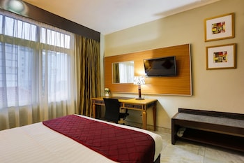 johns pardede international hotel