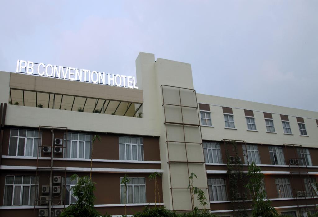 ipb convention hotel botani square