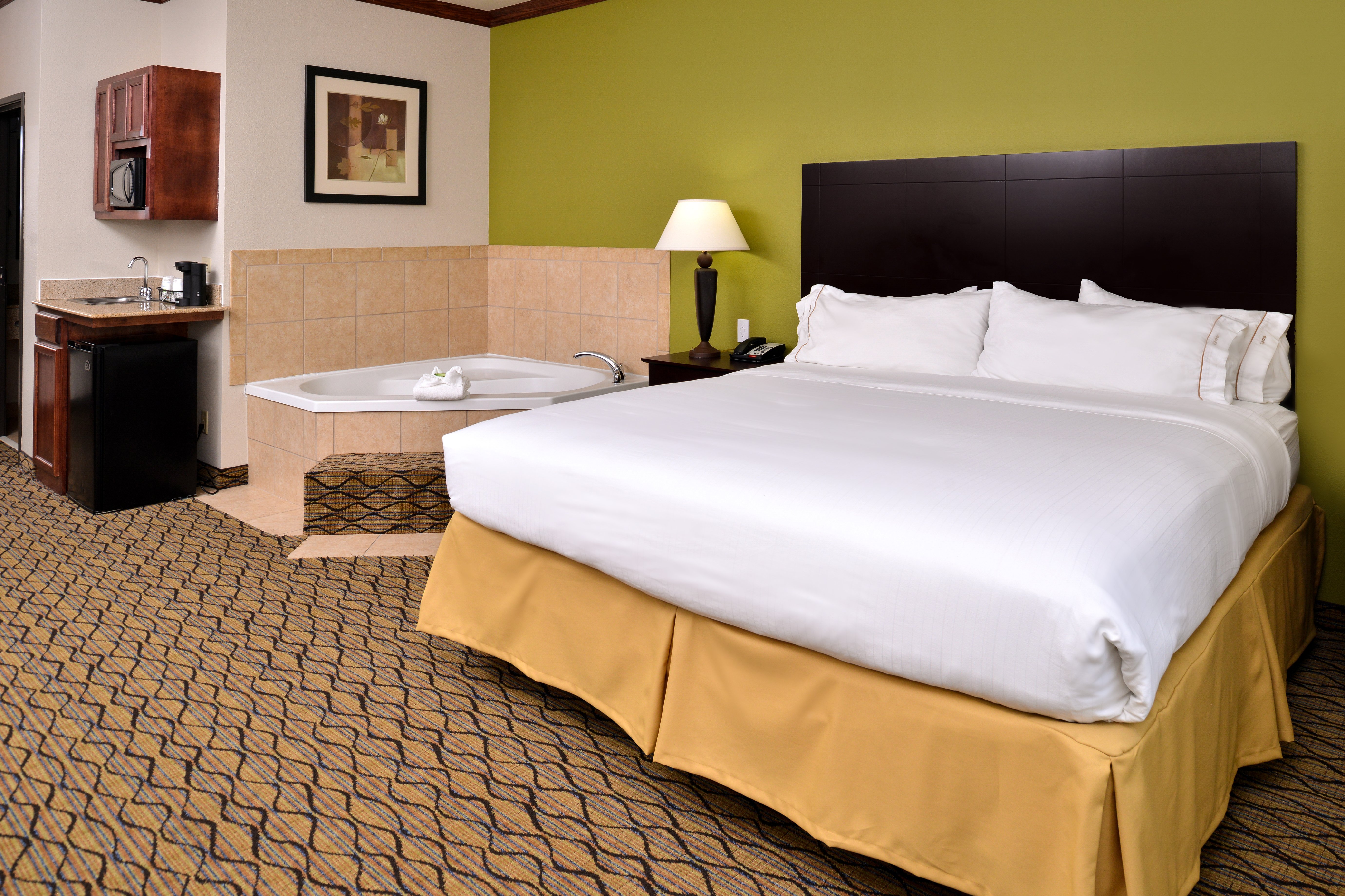 holiday inn express suites sherman hwy 75
