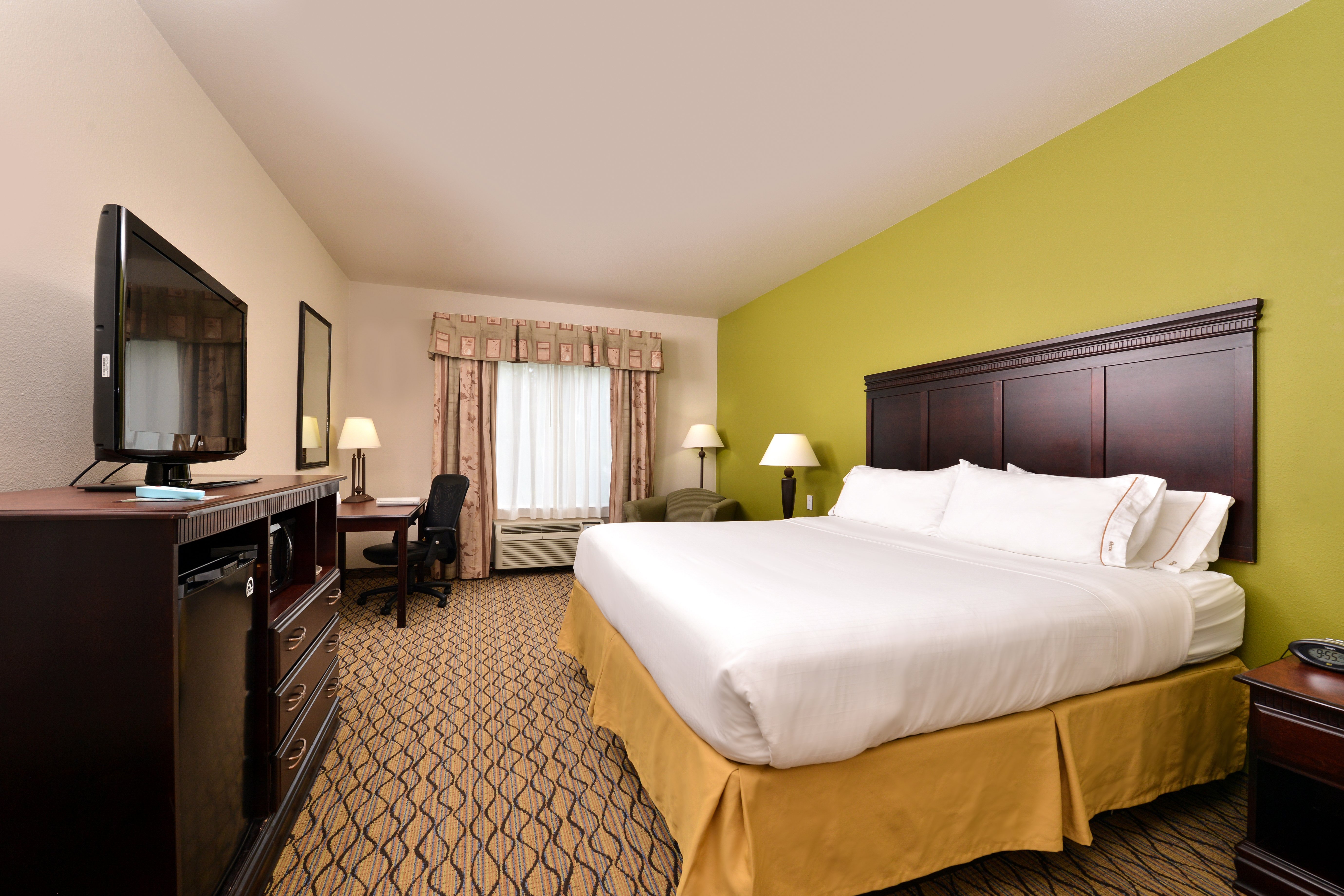 holiday inn express suites sherman hwy 75