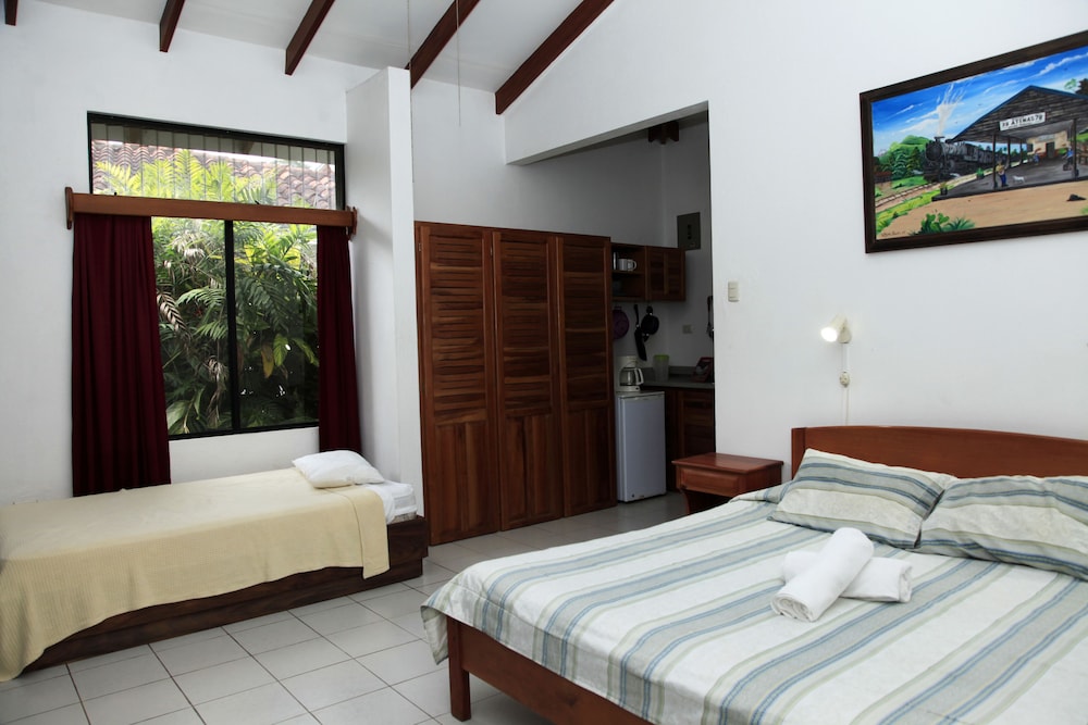 hotel colinas del sol