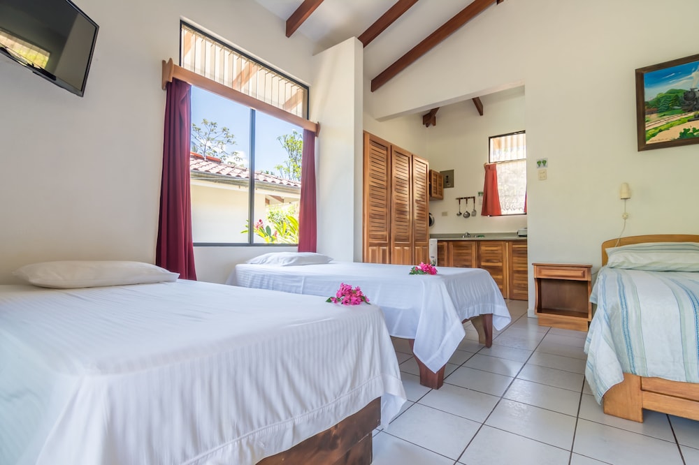 hotel colinas del sol