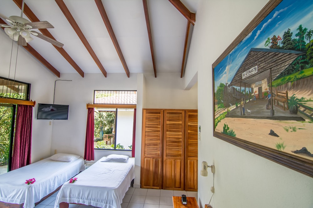 hotel colinas del sol