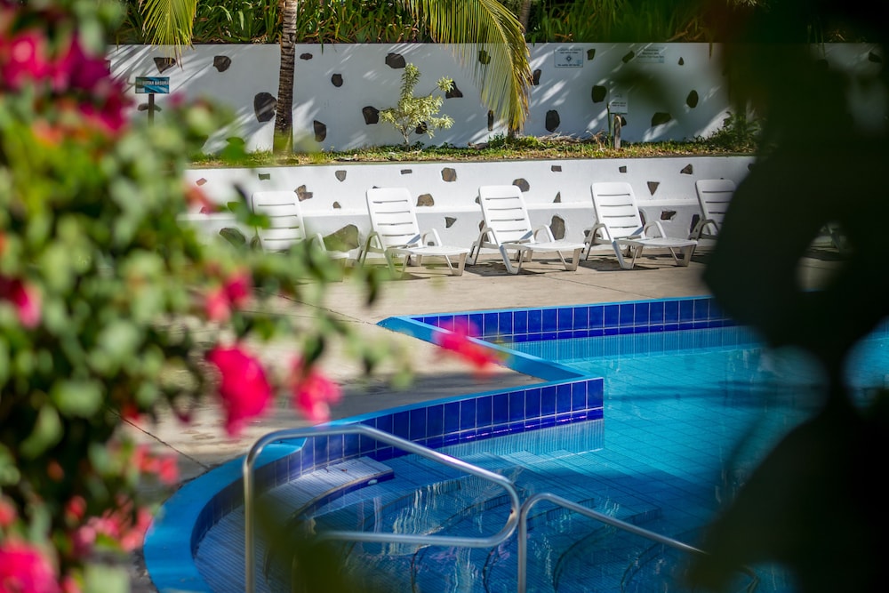 hotel colinas del sol