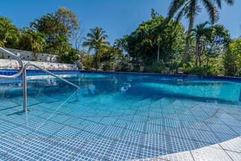 hotel colinas del sol