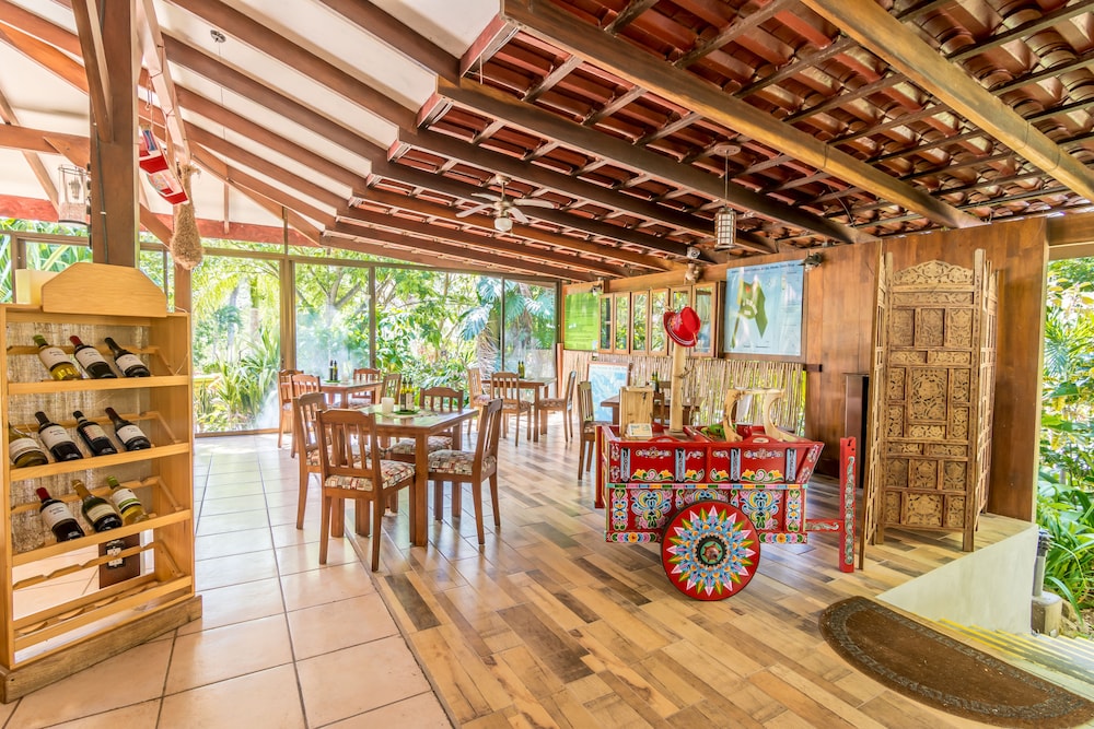 hotel colinas del sol