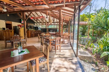 hotel colinas del sol