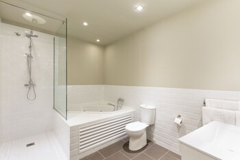 ola living hostal diagonal