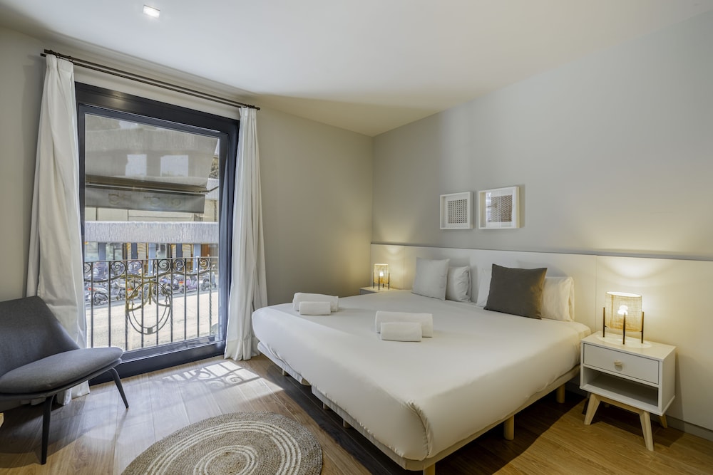 ola living hostal diagonal