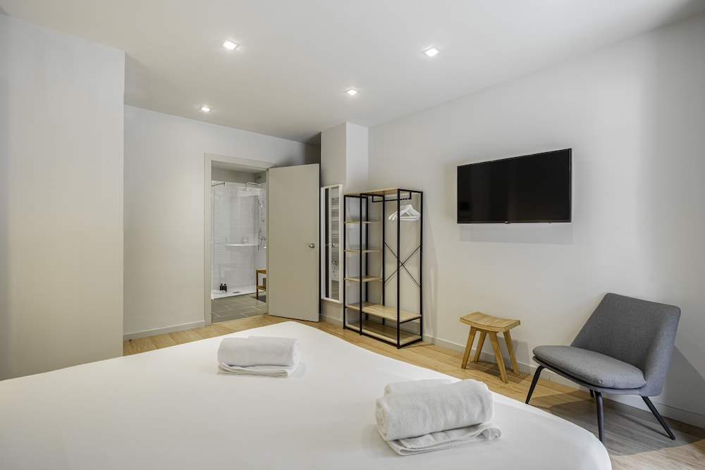 ola living hostal diagonal