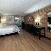 red roof inn monroe