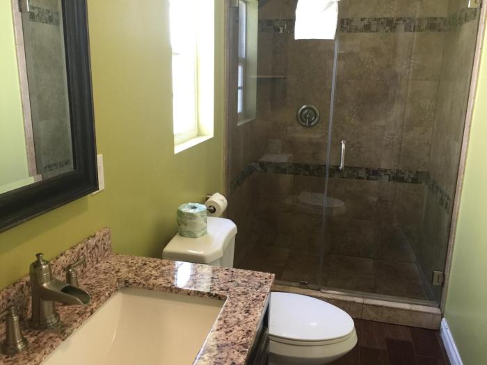 el royale hotel near universal studios