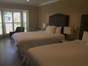 el royale hotel near universal studios