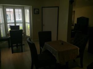 el royale hotel near universal studios