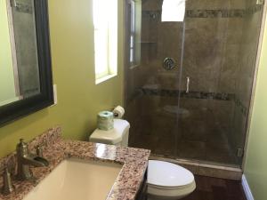 el royale hotel near universal studios